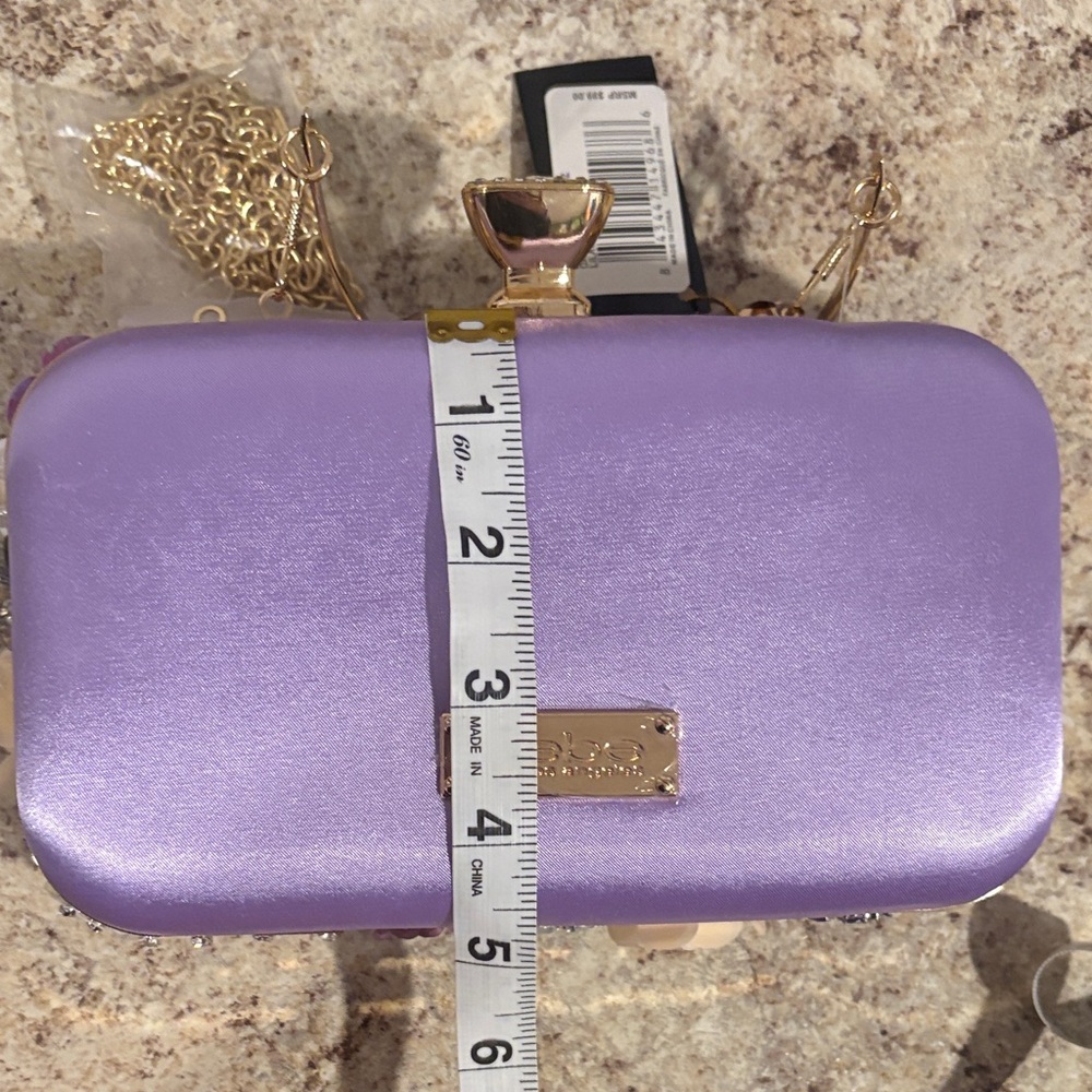 bebe-Lilac Floral Embellished Chain Crossbody Clutch
NWT - Picture 7 of 7